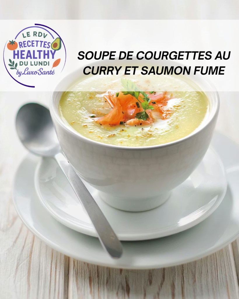 Soupe de courgettes au curry et saumon fumé