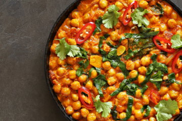 Curry végétarien de patates douces, pois chiches et épinards au lait de coco, recette Luxo’Santé Challans