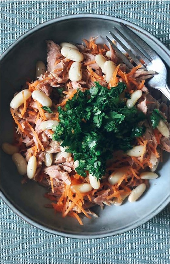 Salade du midi aux haricots blancs et au thon